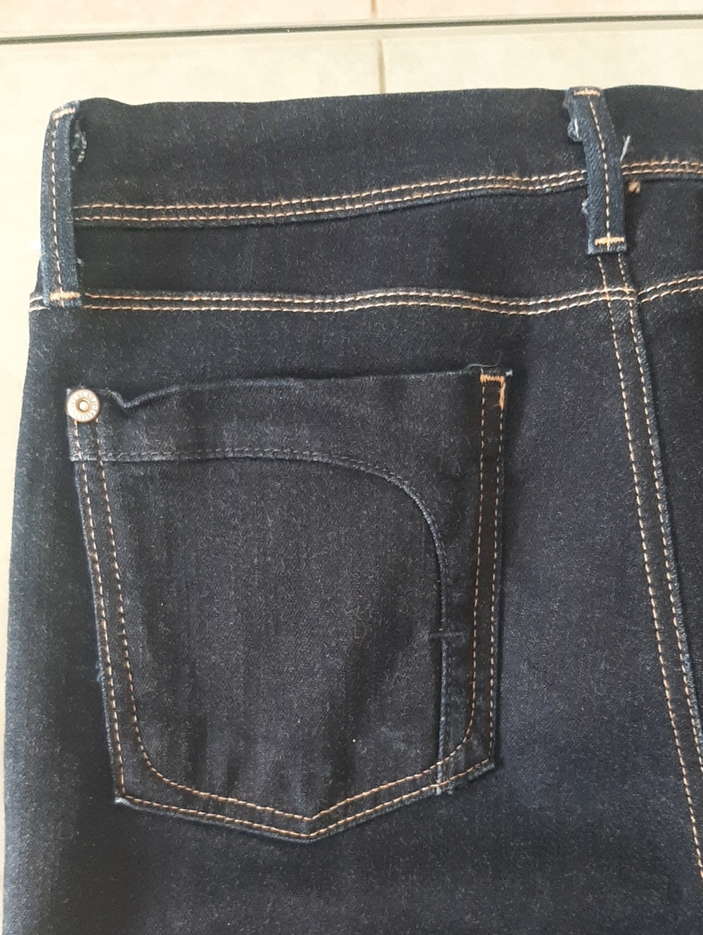 Fidelity💙"STEVIE"NWOT  Scorpion Rinse Straight Leg Jeans Jeans Like New Sz 29 - Picture 7 of 10